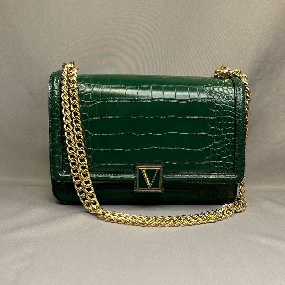 ❤️Victoria’s Secret Victoria Medium Bag in Emerald❤️
